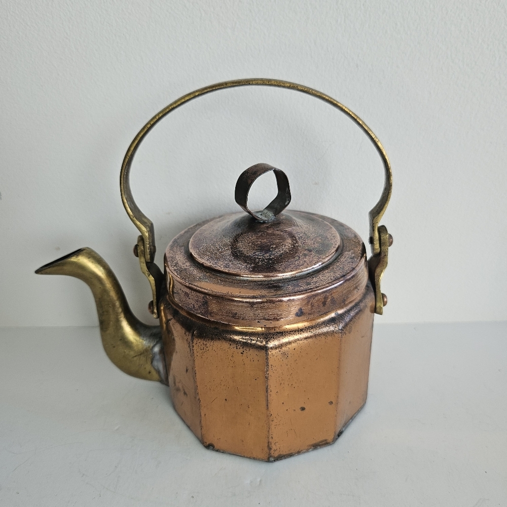 Vintage two tone Octagonal kettle Pot with lid brass & copper Brass handle